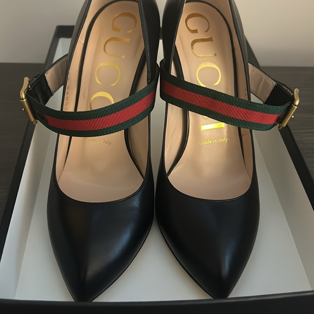 Gucci Black Leather Mary Jane Heels with Green and Red Web Strap - Picture 3 of 3